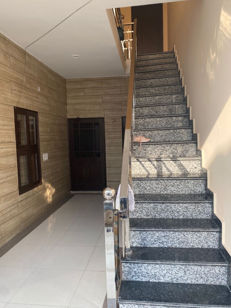 undefined, gms road 4 Bedroom 150 Sq.Yd. Independent House In Gms Road Dehradun 8908888