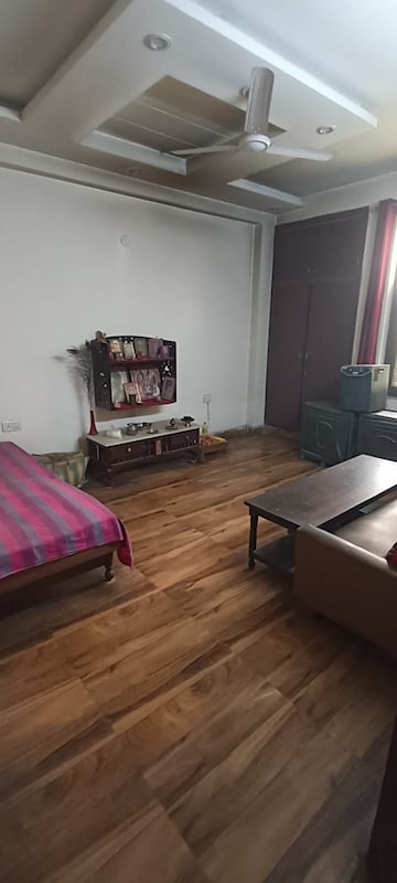 Bedroom in 4 BHK Builder Floor at Green Fields Colony – for Sale