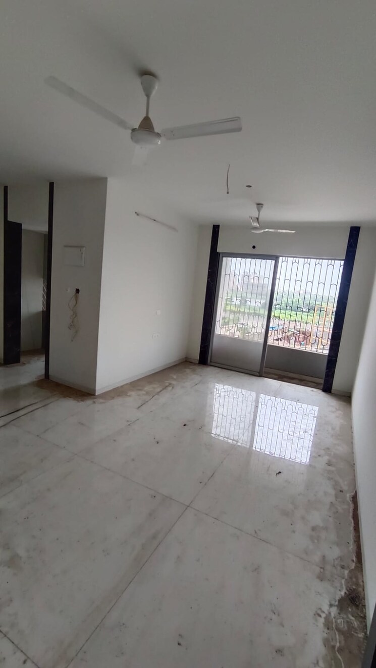 Room, maatr-waters 3 Bedroom 1150 Sq.Ft. Apartment In Kalyan West Thane 8908660