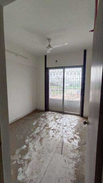 Room in 3 BHK Apartment at Maatr Waters, Kalyan West – for Sale