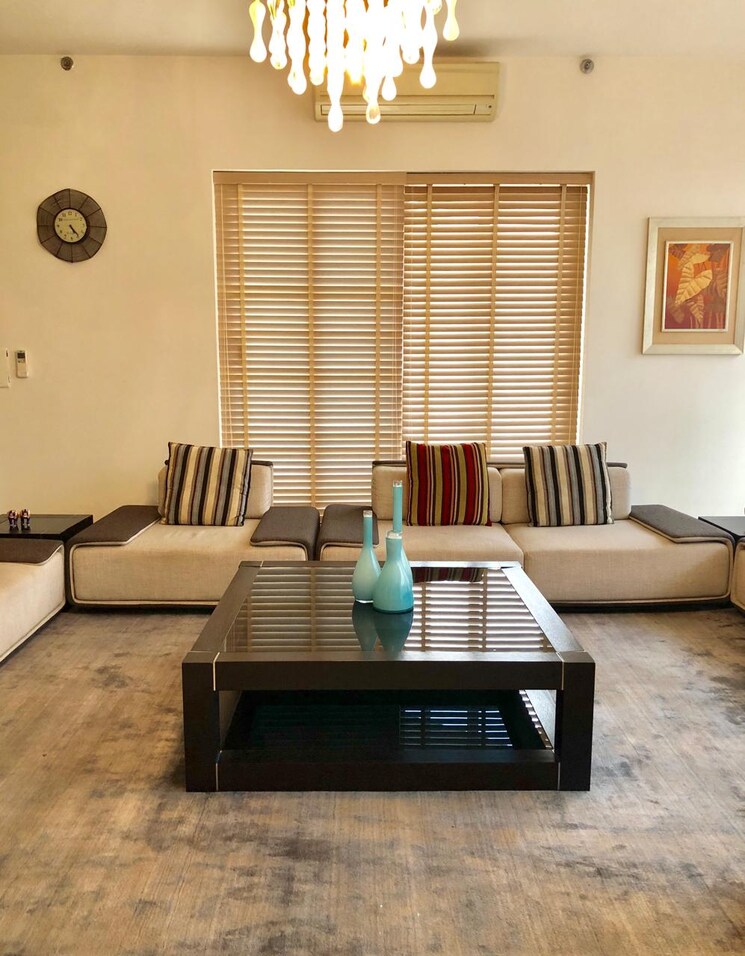 Living Room, emaar-the-palm-drive-palm-studios 4 Bedroom 3300 Sq.Ft. Builder Floor In Sector 66 Gurgaon 8908987