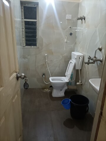 Bathroom in 2.5 BHK Apartment at Diamond Brindavan Garden, Tangra – for Rent