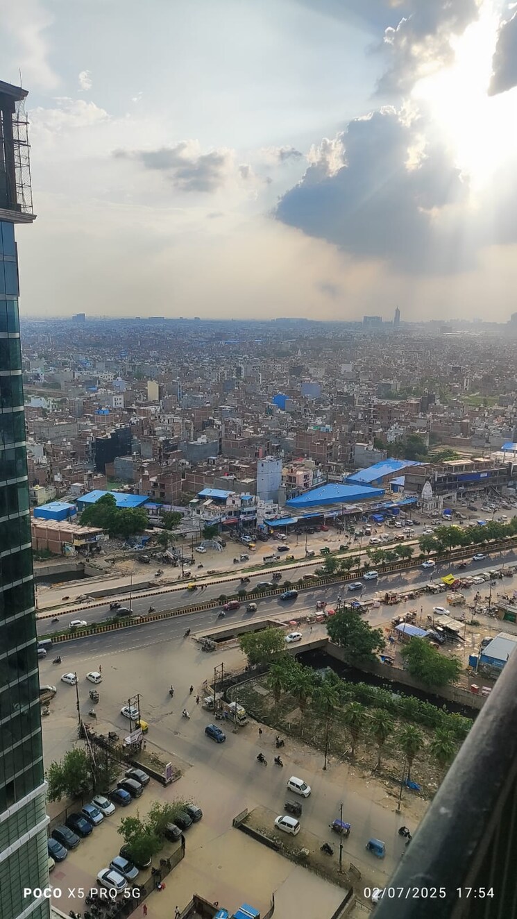 Swimming Pool, gaur-city-2-14th-avenue 3 Bedroom 1175 Sq.Ft. Apartment In Sector 16c Greater Noida Greater Noida 8909076