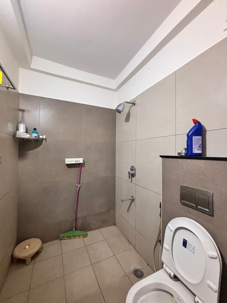 Bathroom, indiranagar 3 Bedroom 2000 Sq.Ft. Apartment In Indiranagar Bangalore 8909118