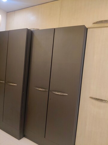 Furnished Amenities in 2 BHK Apartment at Silver Sand CHS, Andheri West – for Rent