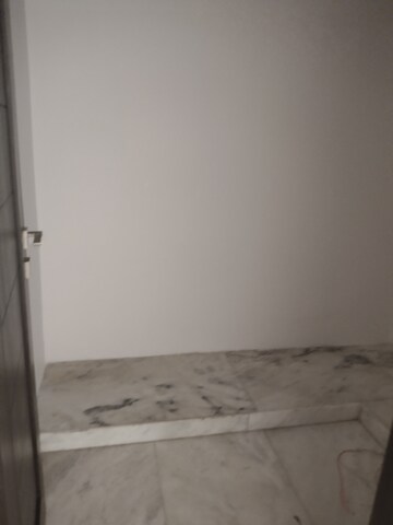 Room in 2 BHK Builder Floor at Sector 45 – for Rent