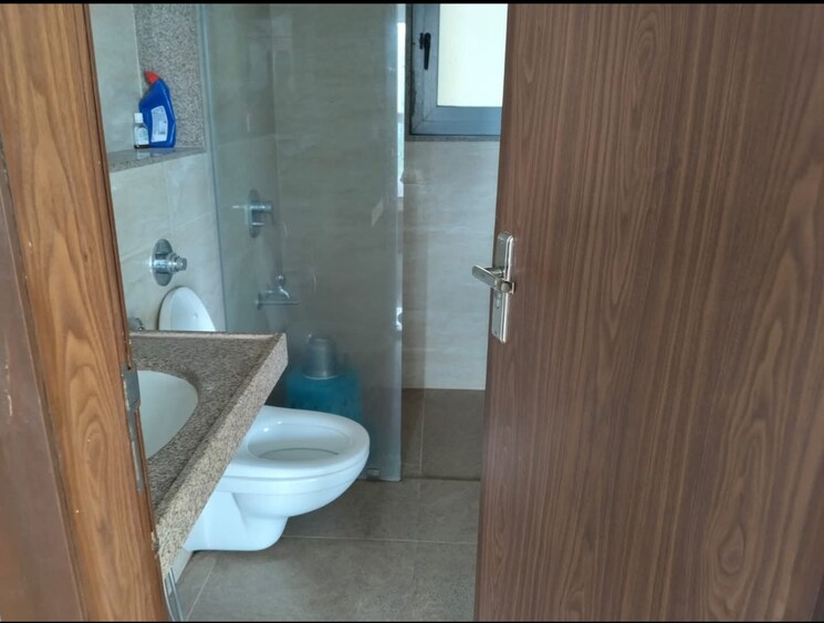 Bathroom, amanora-adreno-towers 2 Bedroom 957 Sq.Ft. Apartment In Hadapsar Pune 8909188