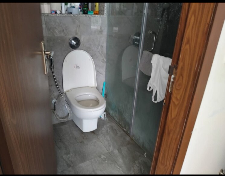 Attached Bathroom, amanora-adreno-towers 2 Bedroom 957 Sq.Ft. Apartment In Hadapsar Pune 8909188