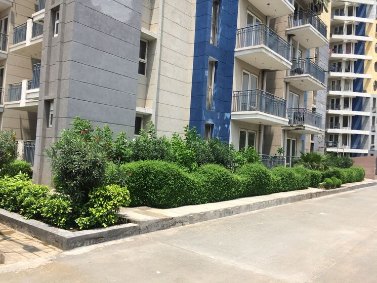 Exterior View, dwarkadhish-homes 2 Bedroom 1000 Sq.Ft. Apartment In Sector 84 Gurgaon 8909208
