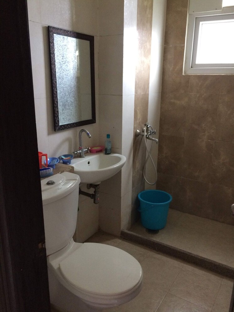 Bathroom, dwarkadhish-homes 2 Bedroom 1000 Sq.Ft. Apartment In Sector 84 Gurgaon 8909208