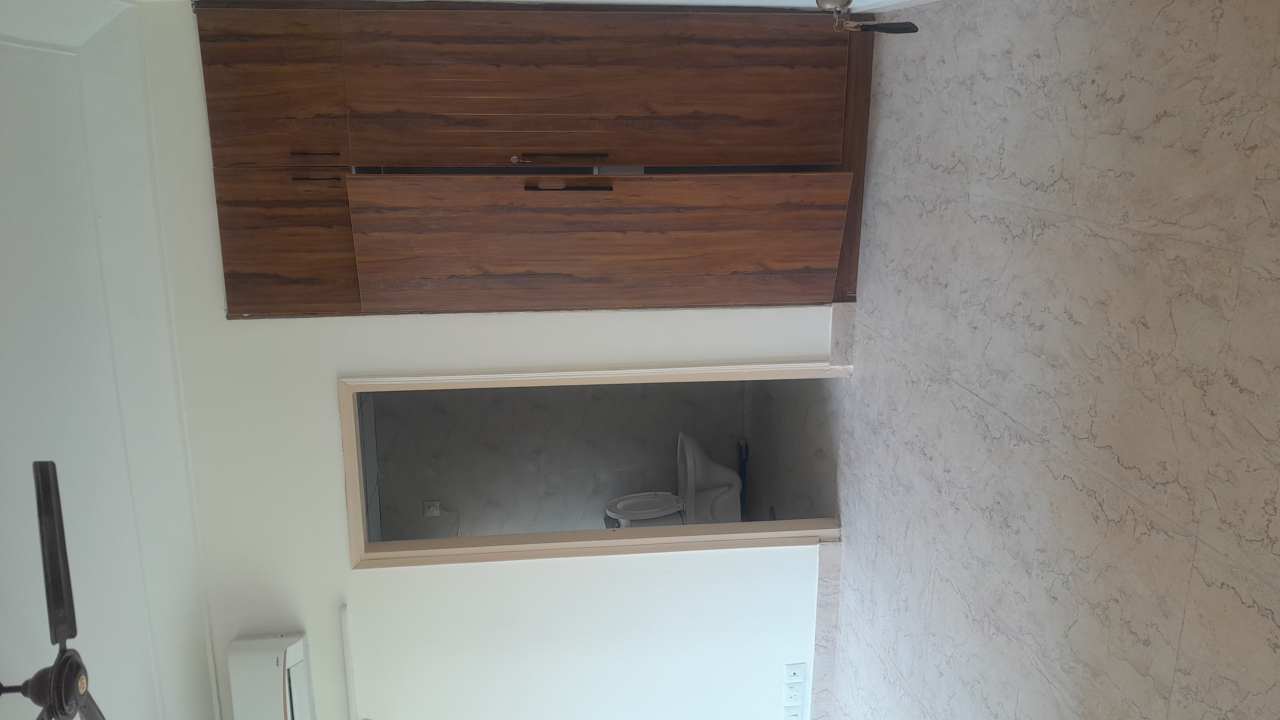 3 BHK + Servant Room Apartment For Rent in Unitech Escape