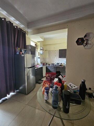 Parking in 2 BHK Apartment at Amrapali Silicon City, Sector 76 – for Rent