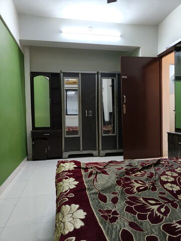 Bedroom in 2 BHK Apartment at Seawoods – for Rent