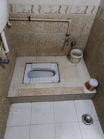 Bathroom in 2 BHK Apartment at Seawoods Sector 44 – for Rent