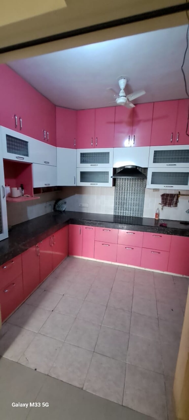 Kitchen, mahagun-mascot 3 Bedroom 1550 Sq.Ft. Apartment In Sain Vihar Ghaziabad 8909299