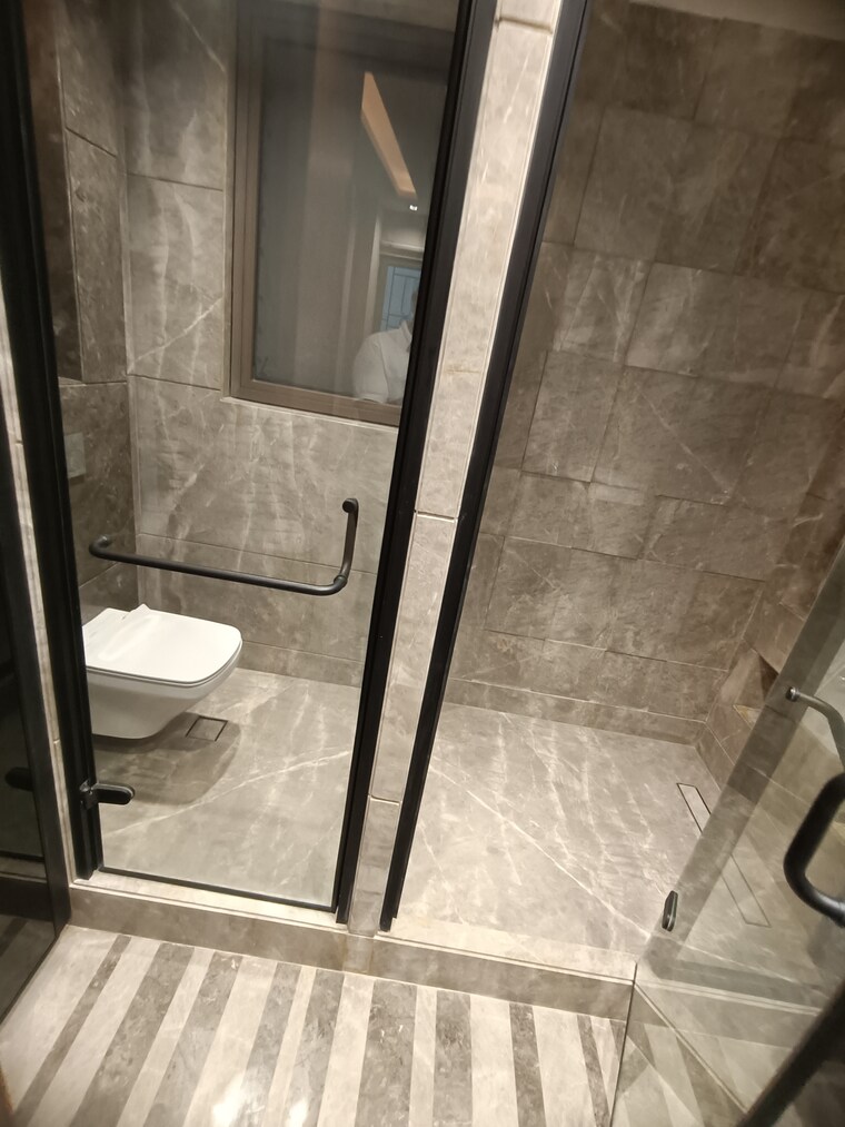 Attached Bathroom, greater kailash ii 4 Bedroom 2700 Sq.Ft. Builder Floor In Greater Kailash ii Delhi 8909322