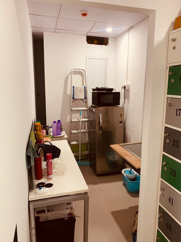 Team Area, vip road Commercial Office Space 848 Sq.Ft. In Vip Road Zirakpur 8909297