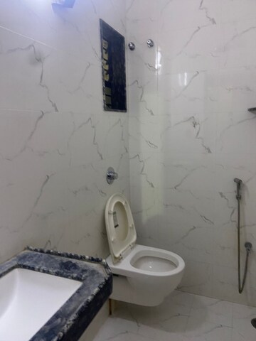 Bathroom in 2 BHK Apartment at Manish Nagar – for Rent