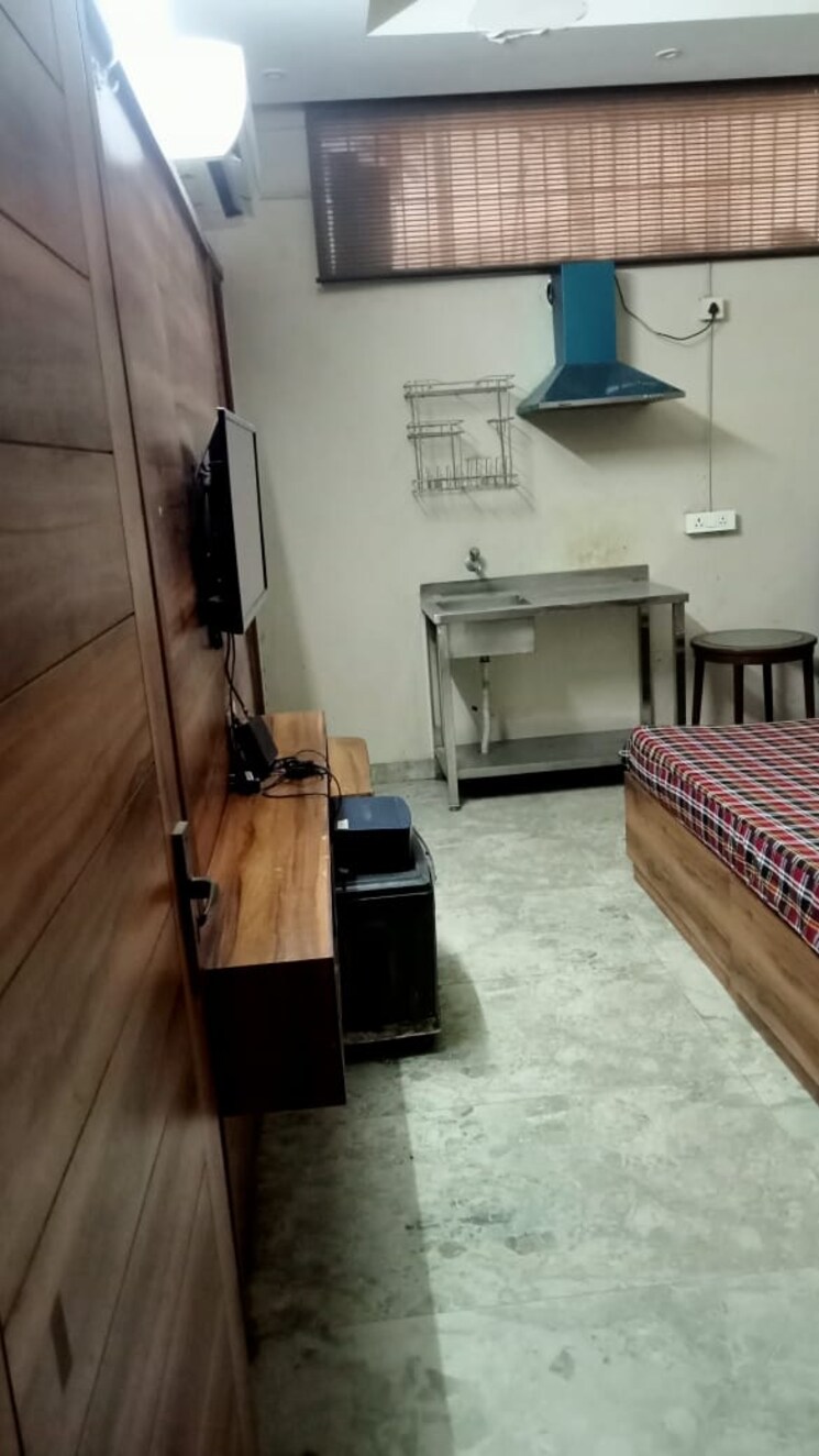 Kitchen, vip road 1 RK 800 Sq.Ft. Apartment In Vip Road Zirakpur 8909325