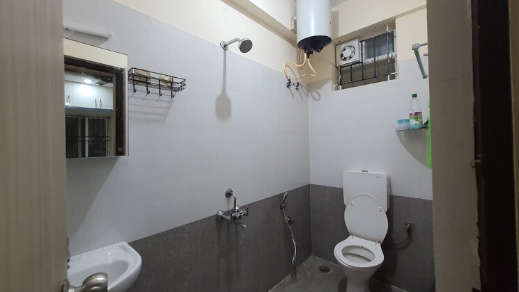 Bathroom, whitefield 2 Bedroom 1000 Sq.Ft. Apartment In Whitefield Bangalore 8909329