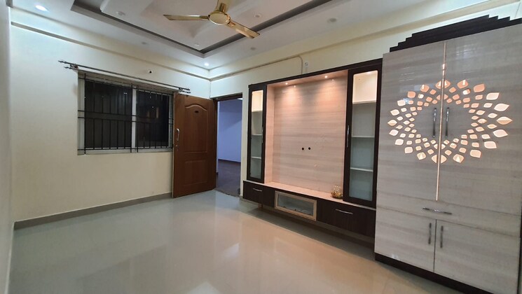 Room, whitefield 2 Bedroom 1000 Sq.Ft. Apartment In Whitefield Bangalore 8909339
