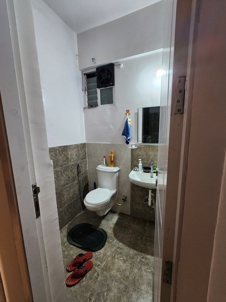 Bathroom, mittal-high-mont 2 Bedroom 750 Sq.Ft. Apartment In Hinjewadi Pune 8909345