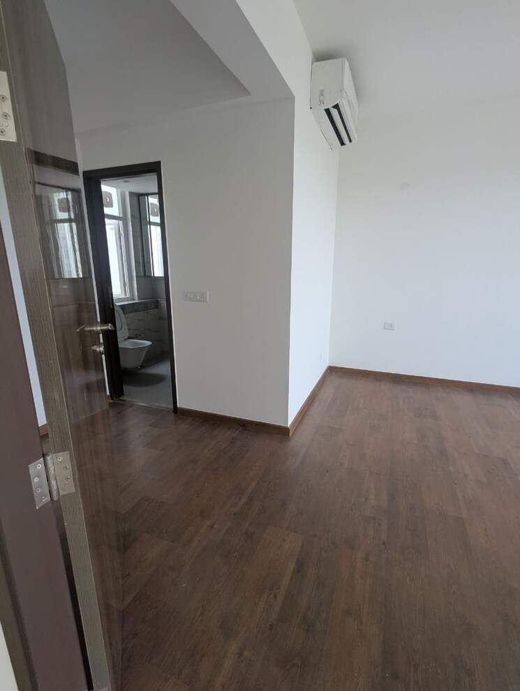 Room, dlf-garden-city-independent-floors 4 Bedroom 2864 Sq.Ft. Apartment In Sector 92 Gurgaon 8909341