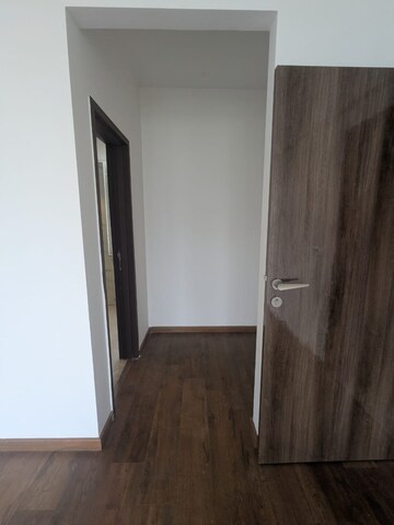 Furnished Amenities in 4 BHK Apartment at DLF Garden City Independent Floors, Sector 92 – for Rent