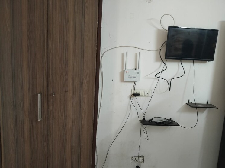 Master Bedroom, maya-garden-city 1 Bedroom 900 Sq.Ft. Apartment In Lohgarh Zirakpur 8909340