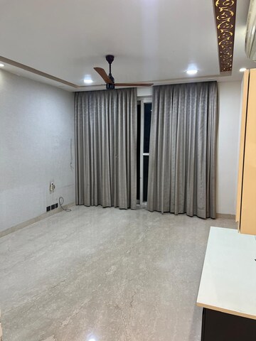 Room in 3 BHK Apartment at SS The Coralwood, Sector 84 – for Rent