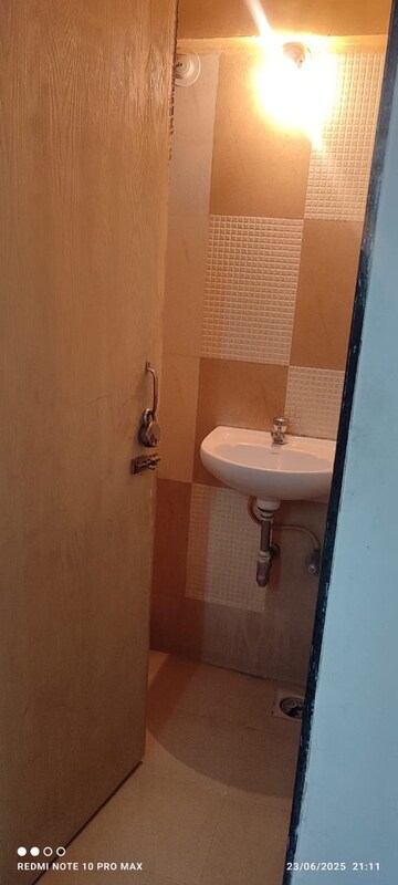 Bathroom in 1 BHK Apartment at Hubtown Countrywoods, Kondhwa – for Sale