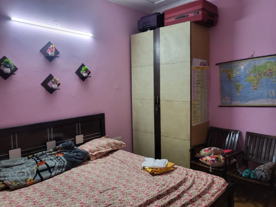 3 BHK + Pooja Room,Servant Room,Study Room,Extra Room Builder Floor For Sale in Ganga Apartment Gurgaon