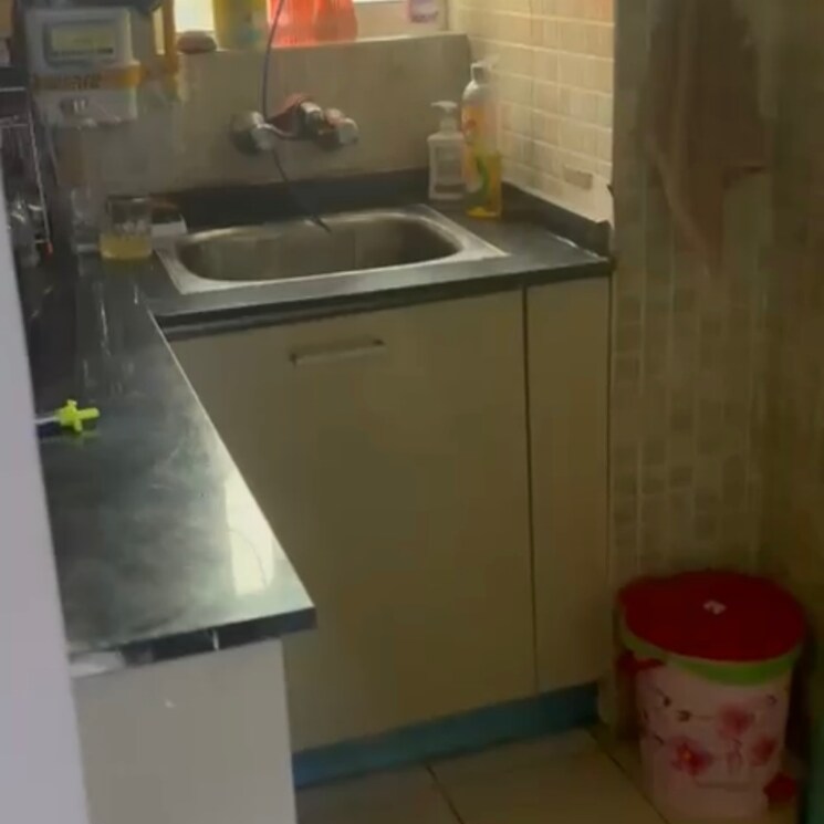 Kitchen, paras-tierea 1 Bedroom 495 Sq.Ft. Apartment In Sector 137 Noida 8909395