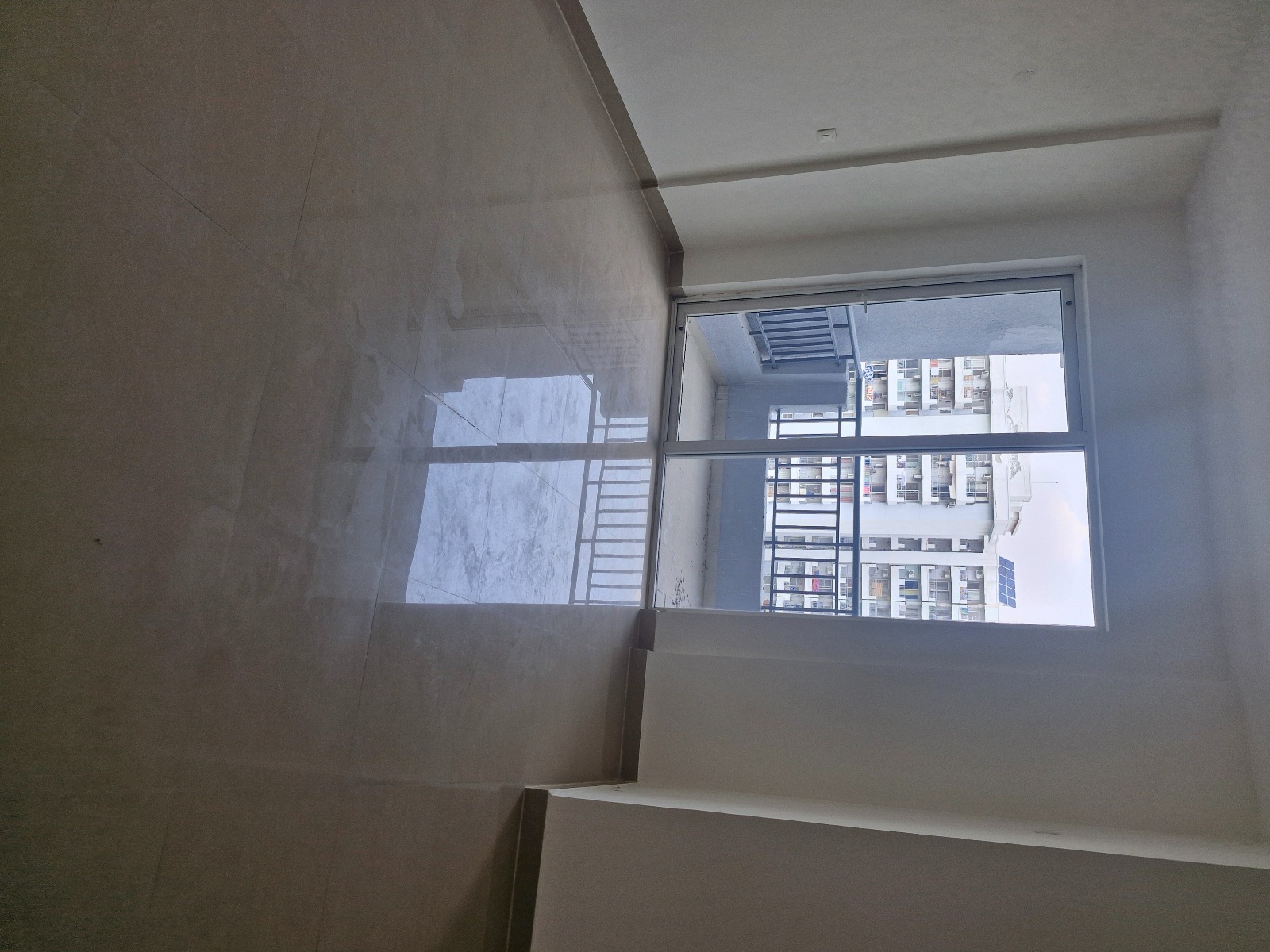 3 BHK + Servant Room,Study Room,Extra Room Apartment For Rent in Anant Raj Maceo