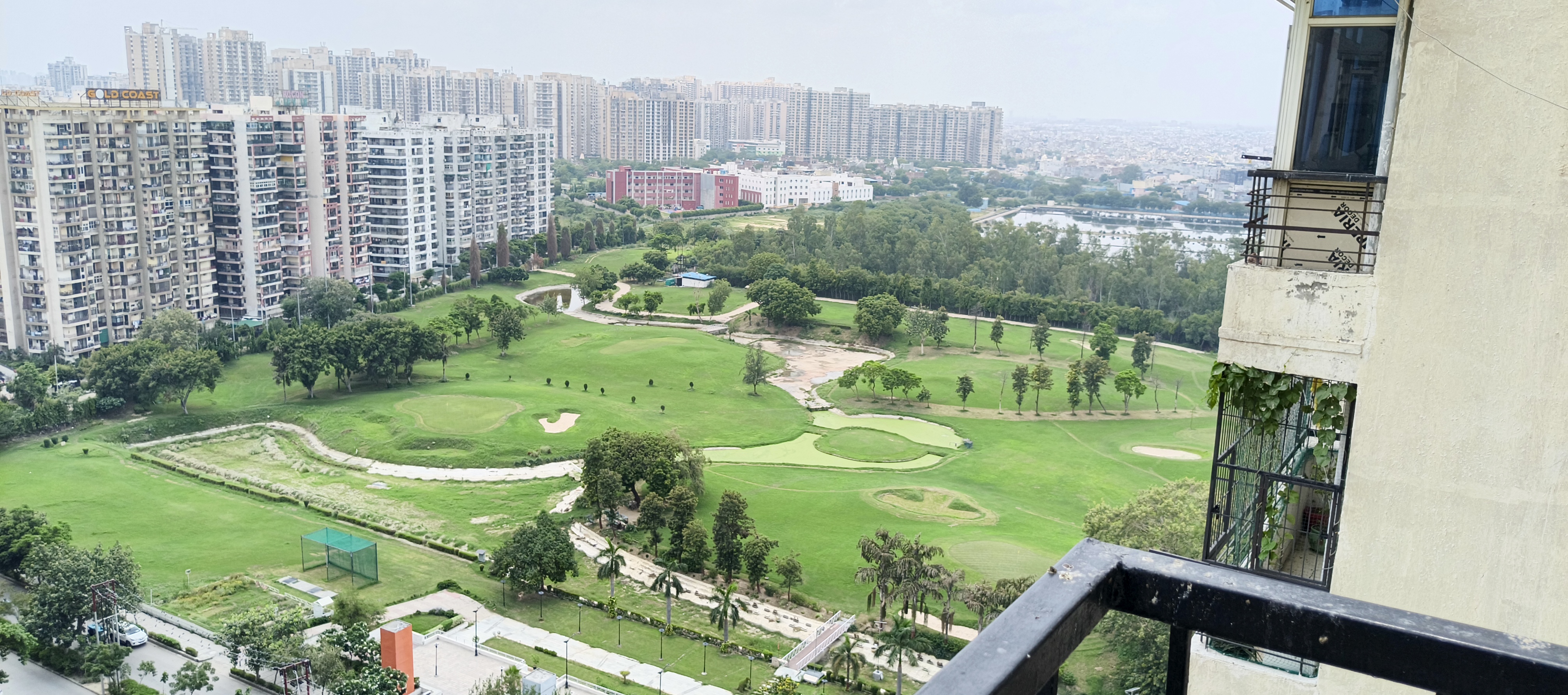 2 BHK Apartment For Sale in Ajnara Gen X