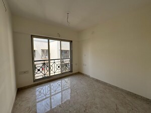Room in 1 BHK Apartment at Platinum Casa Millennia, Andheri West – for Sale