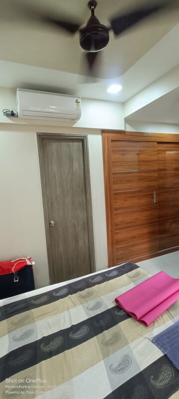Furnished Amenities in 2 BHK Apartment at Kalpataru Paramount, Kapur Bawdi – for Rent