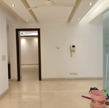 Room in 4 BHK Builder Floor at Pragya Kunj  Apartments, Kailash Colony – for Rent