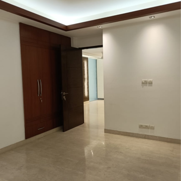Room in 4 BHK Builder Floor at Pragya Kunj  Apartments, Kailash Colony – for Rent