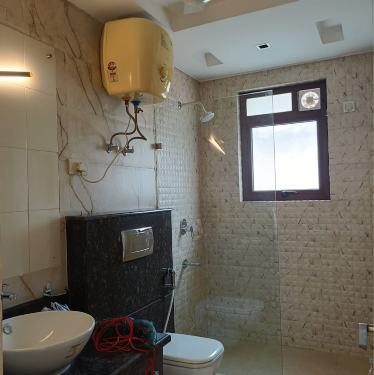 Bathroom, pragya-kunj-apartments 4 Bedroom 300 Sq.Yd. Builder Floor In Kailash Colony Delhi 8909512