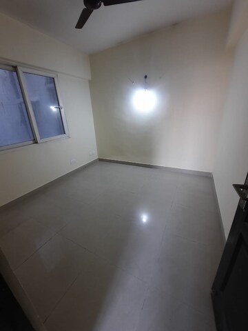 Room in 3 BHK Apartment at Sethi Max Royale, Sector 76 – for Rent