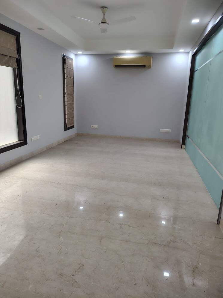 Room, boutique-residential-apartments-a1-313 4 Bedroom 500 Sq.Yd. Builder Floor In Safdarjung Enclave Delhi 8909524