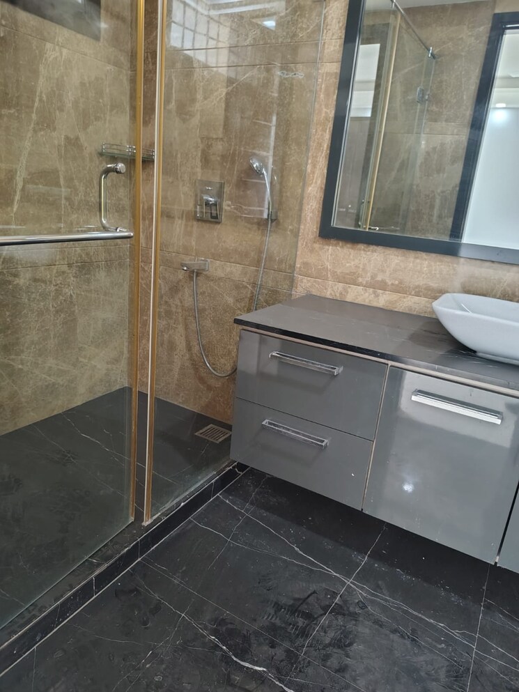 Attached Bathroom, boutique-residential-apartments-a1-313 4 Bedroom 500 Sq.Yd. Builder Floor In Safdarjung Enclave Delhi 8909524