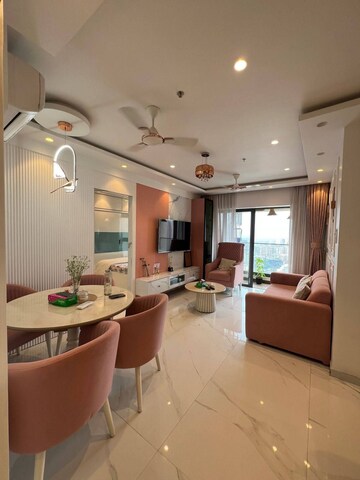 Master Bedroom in 3.5 BHK Apartment at Runwal Elegante, Andheri West – for Rent