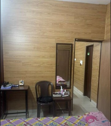 Furnished Amenities in 2 BHK Builder Floor at Sector 37 – for Rent