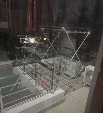 Balcony in 2 BHK Builder Floor at Sector 37 – for Rent