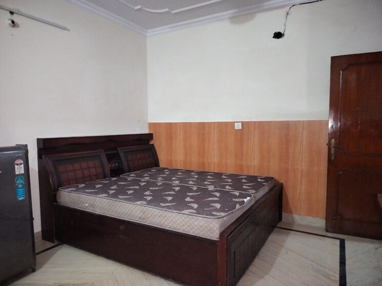 Bedroom, sarita vihar 1 RK 350 Sq.Ft. Apartment In Sarita Vihar Delhi 8909530