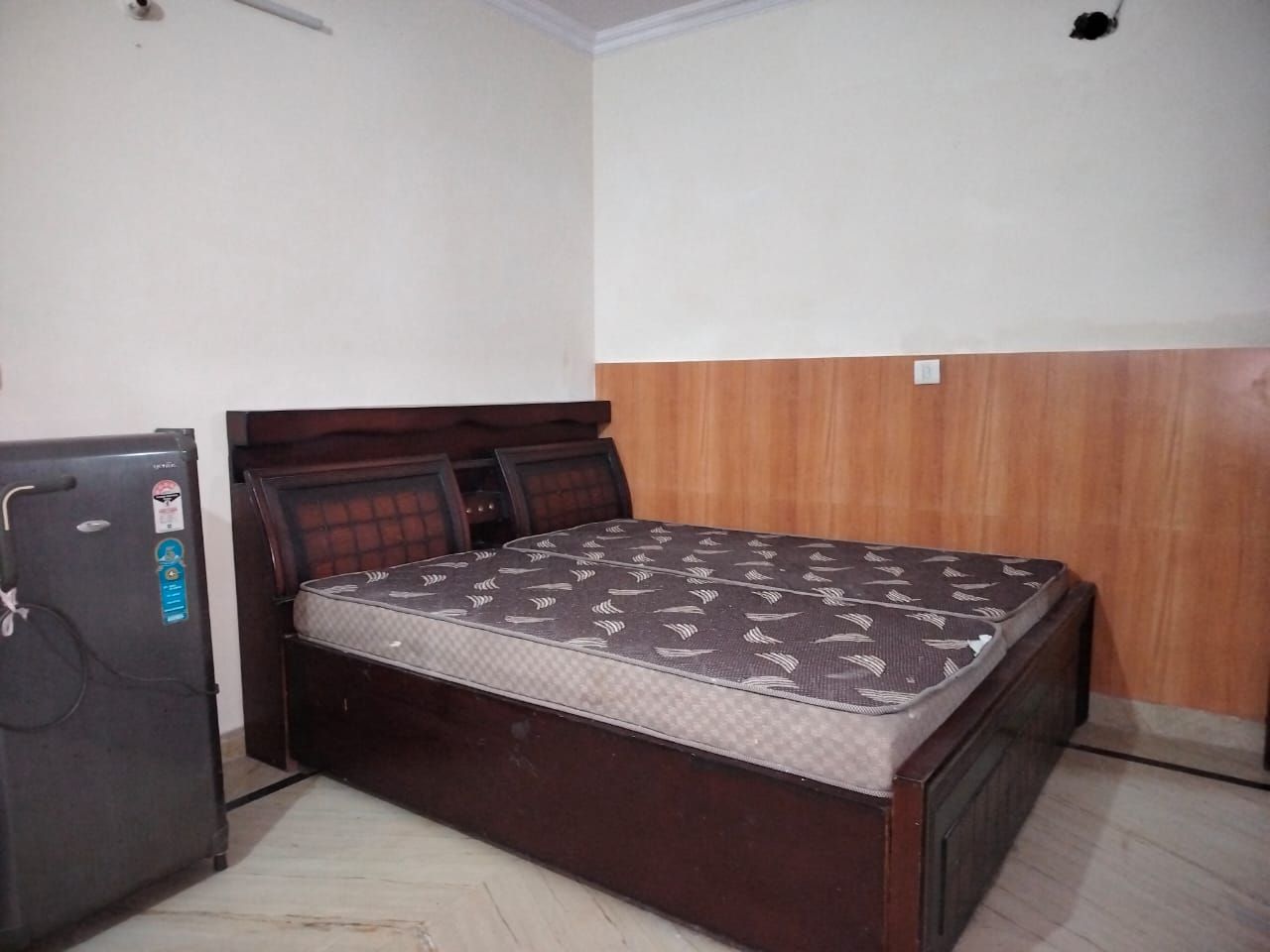 1 RkApartment For Rent in Sarita Vihar