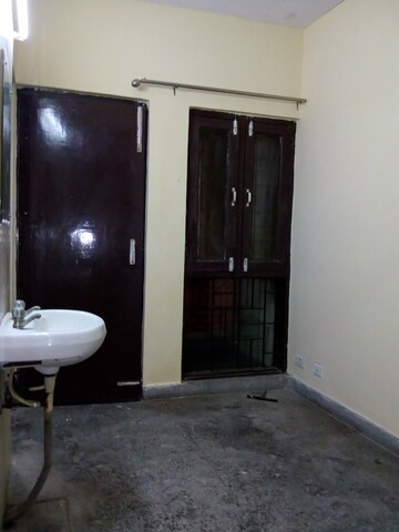  1 BHK Apartment at Molarband – for Sale