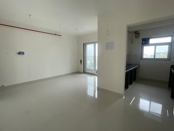 Room in 2 BHK Apartment at Ashar Axis, Majiwada – for Rent
